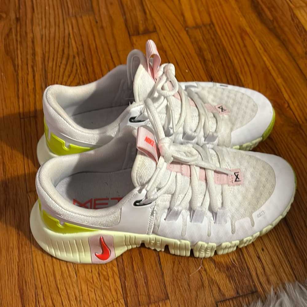 Nike Free Metcon 5 sneakers final sale